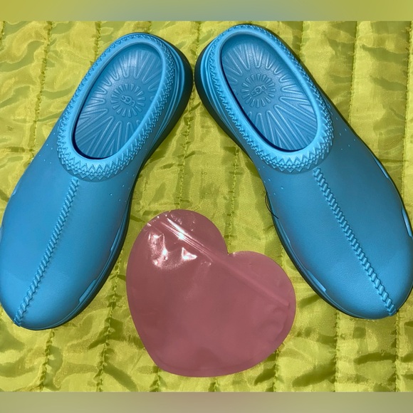 NWT BigKids Sz-4 UGG🧢Blue Sandals-Very Rugged Australian Outback Fun, So Comfy🎄 - Picture 16 of 16